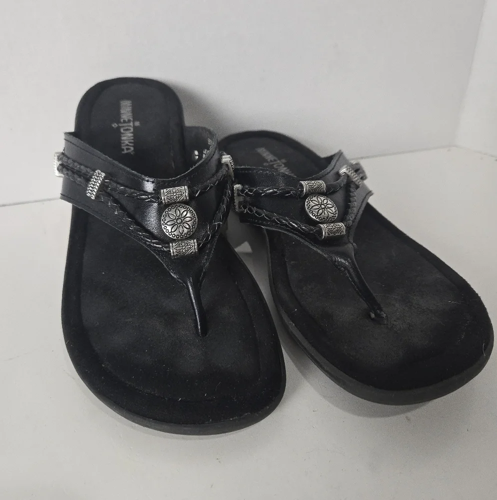 Minnetonka Southwest Black Sandals